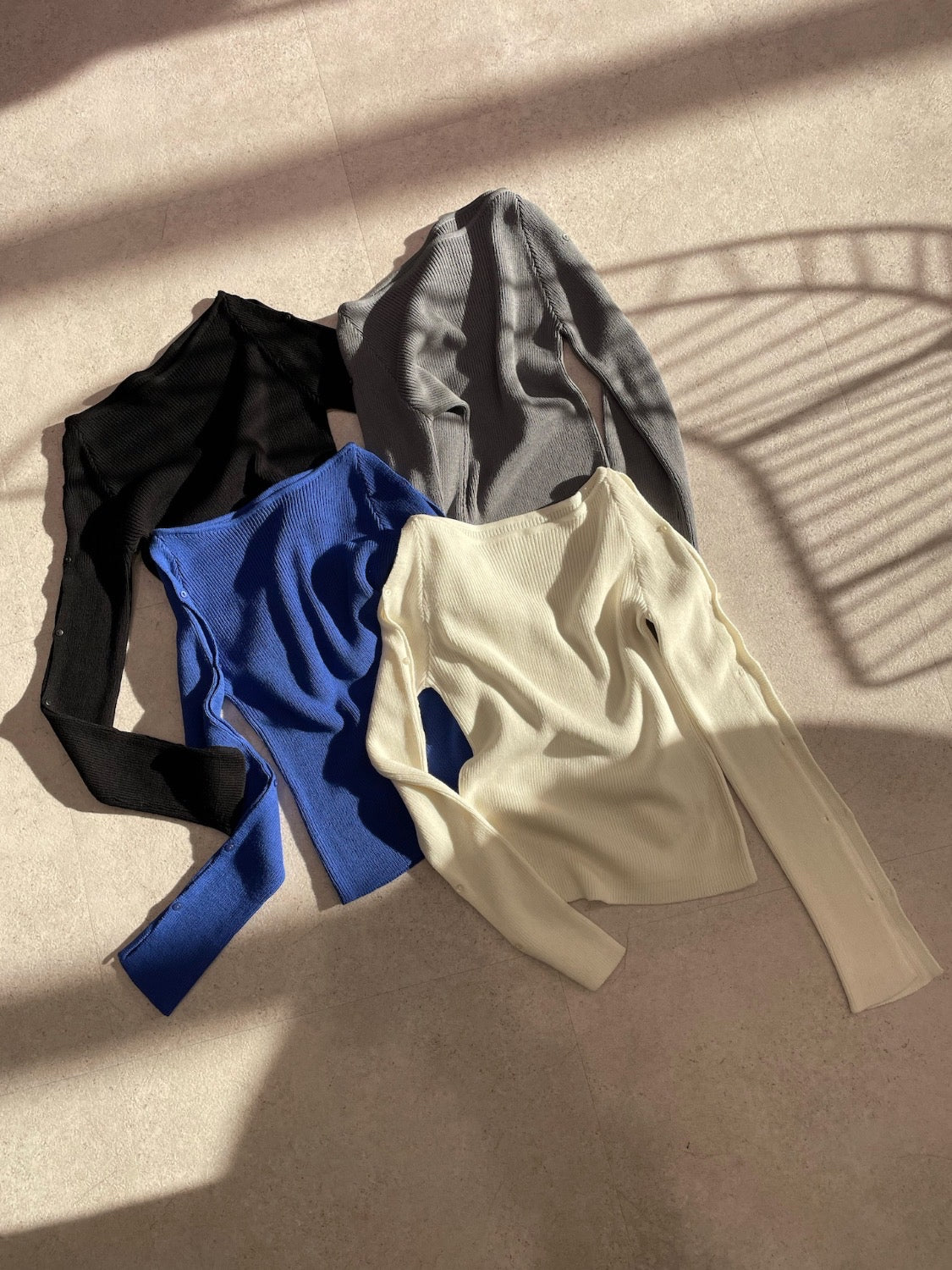 BUTTON-SLEEVE ニット トップス