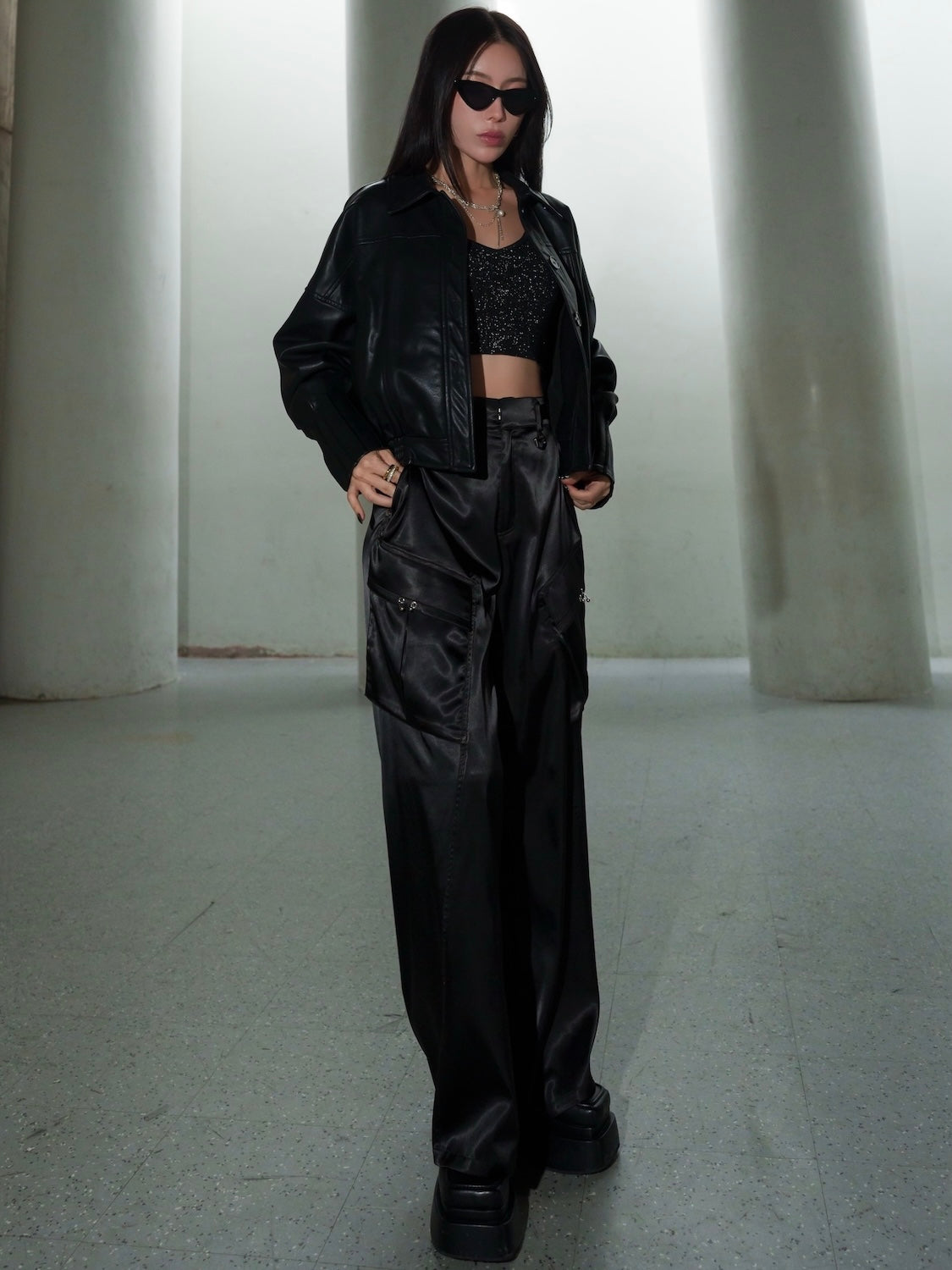 ピアスポケット Satin カーゴパンツ