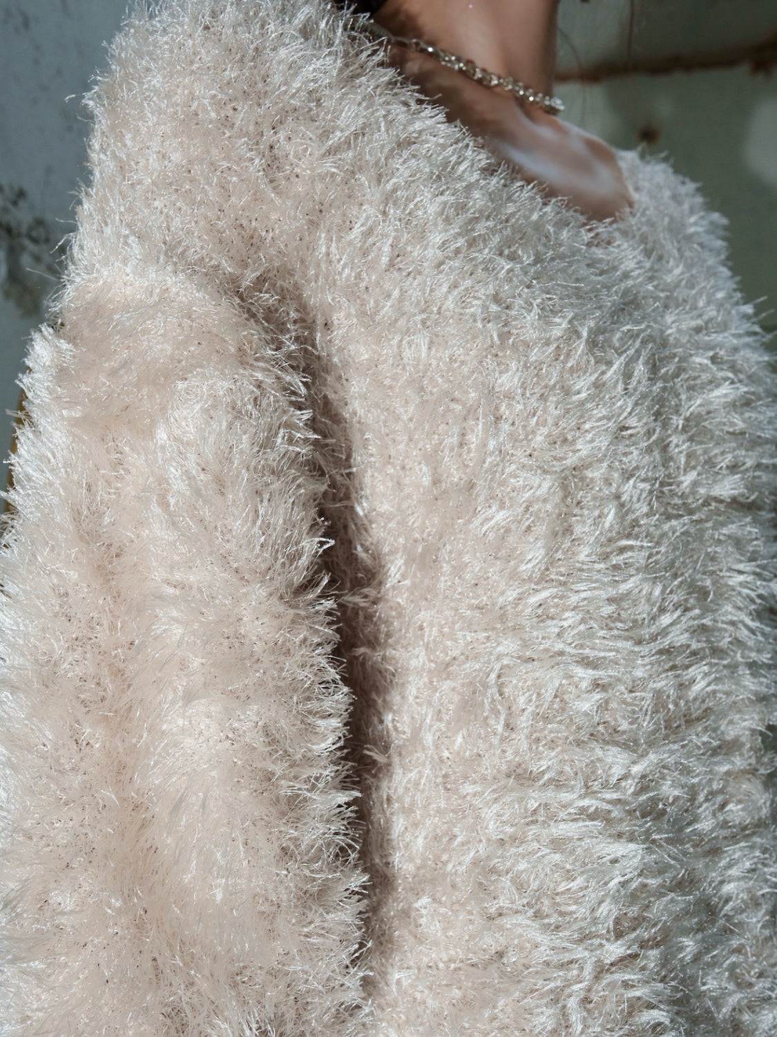 Vネック シャギーKNIT&マフラー Set