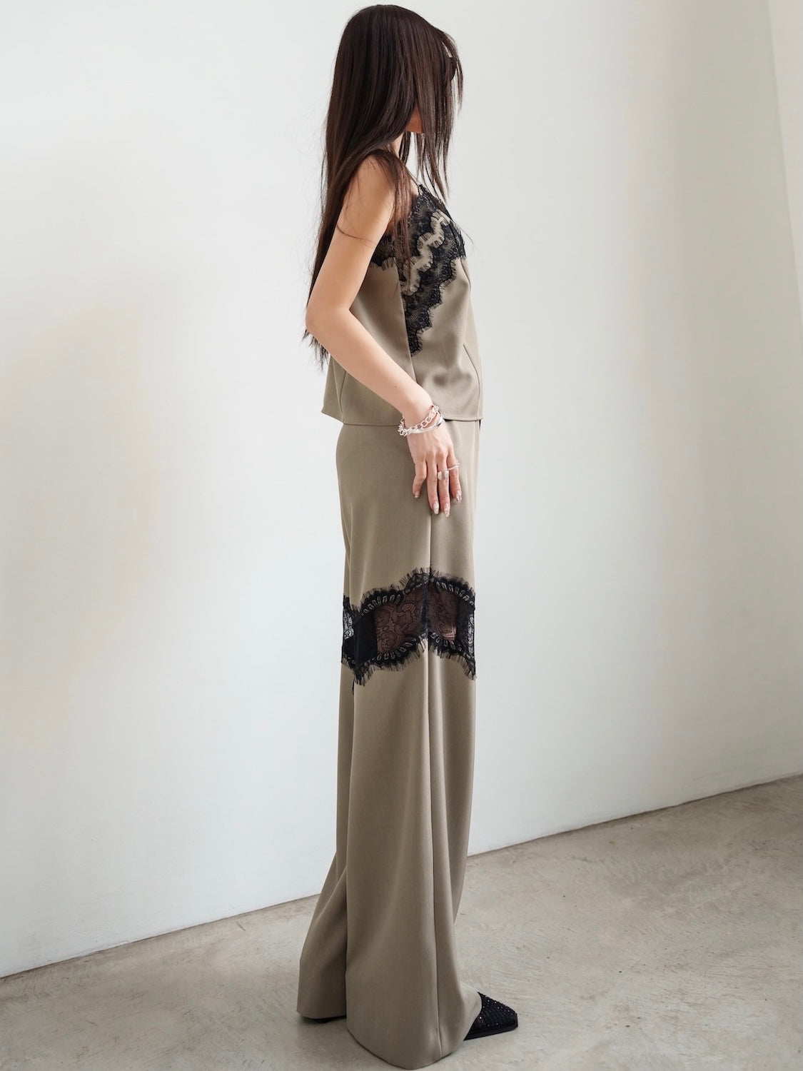 Lace Switch Wide Slacks