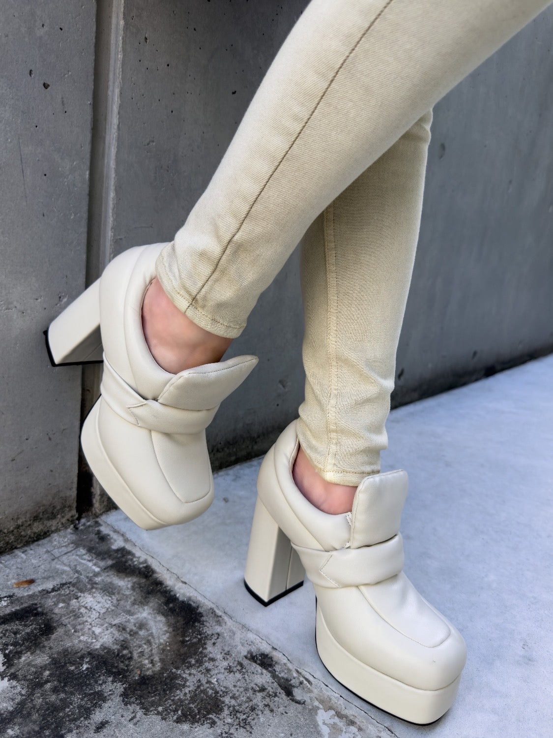 Padded High-heel Loafers