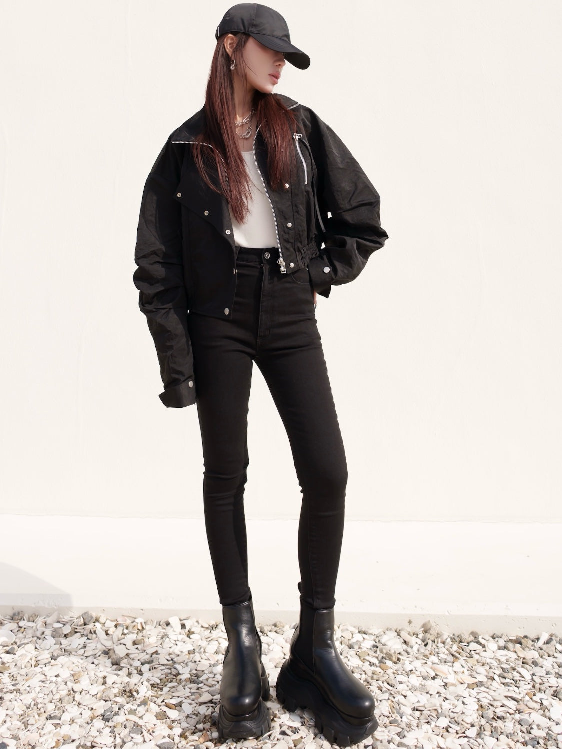 MODEL:159cm