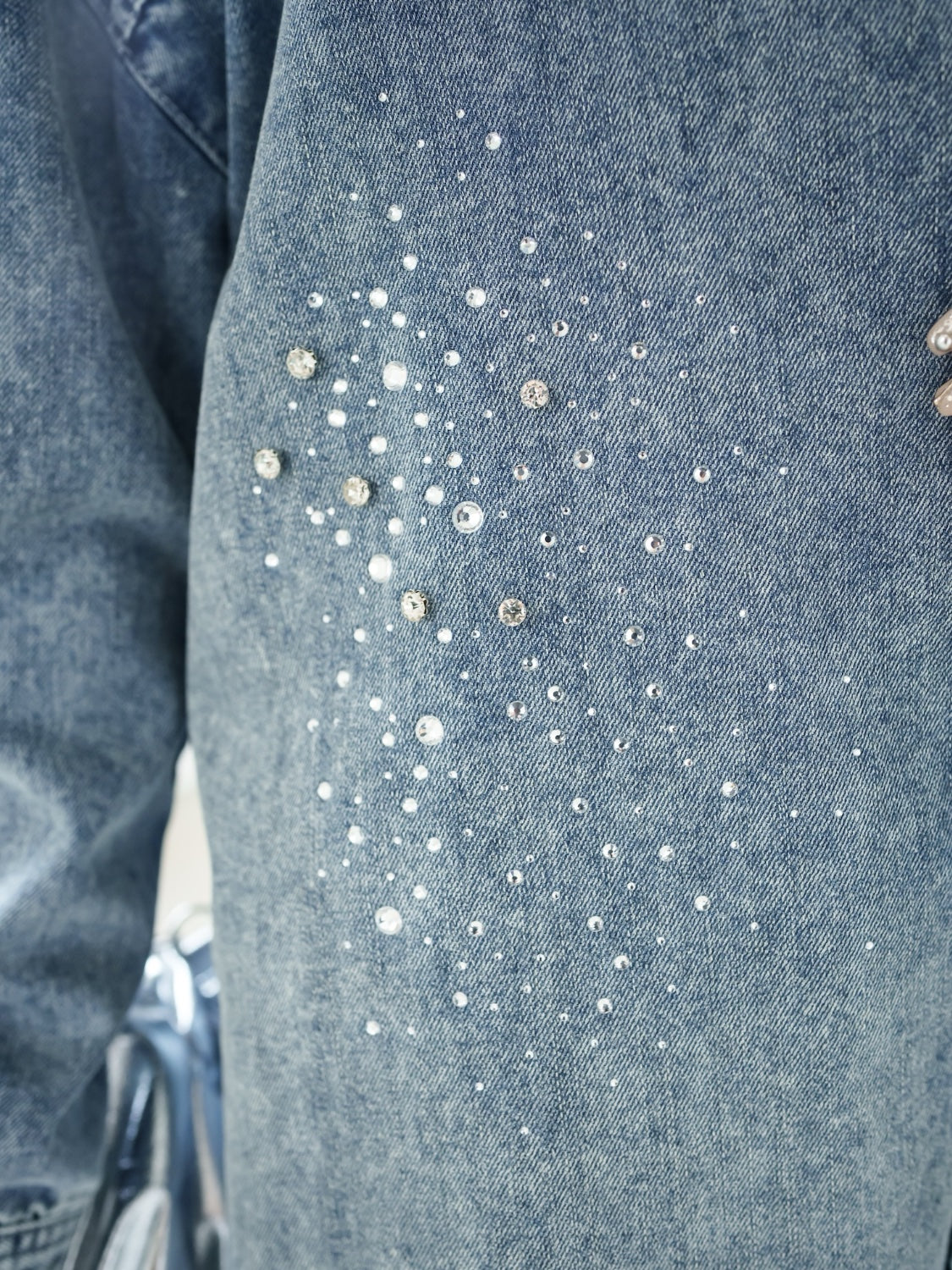 Gradient tone DENIM shirt