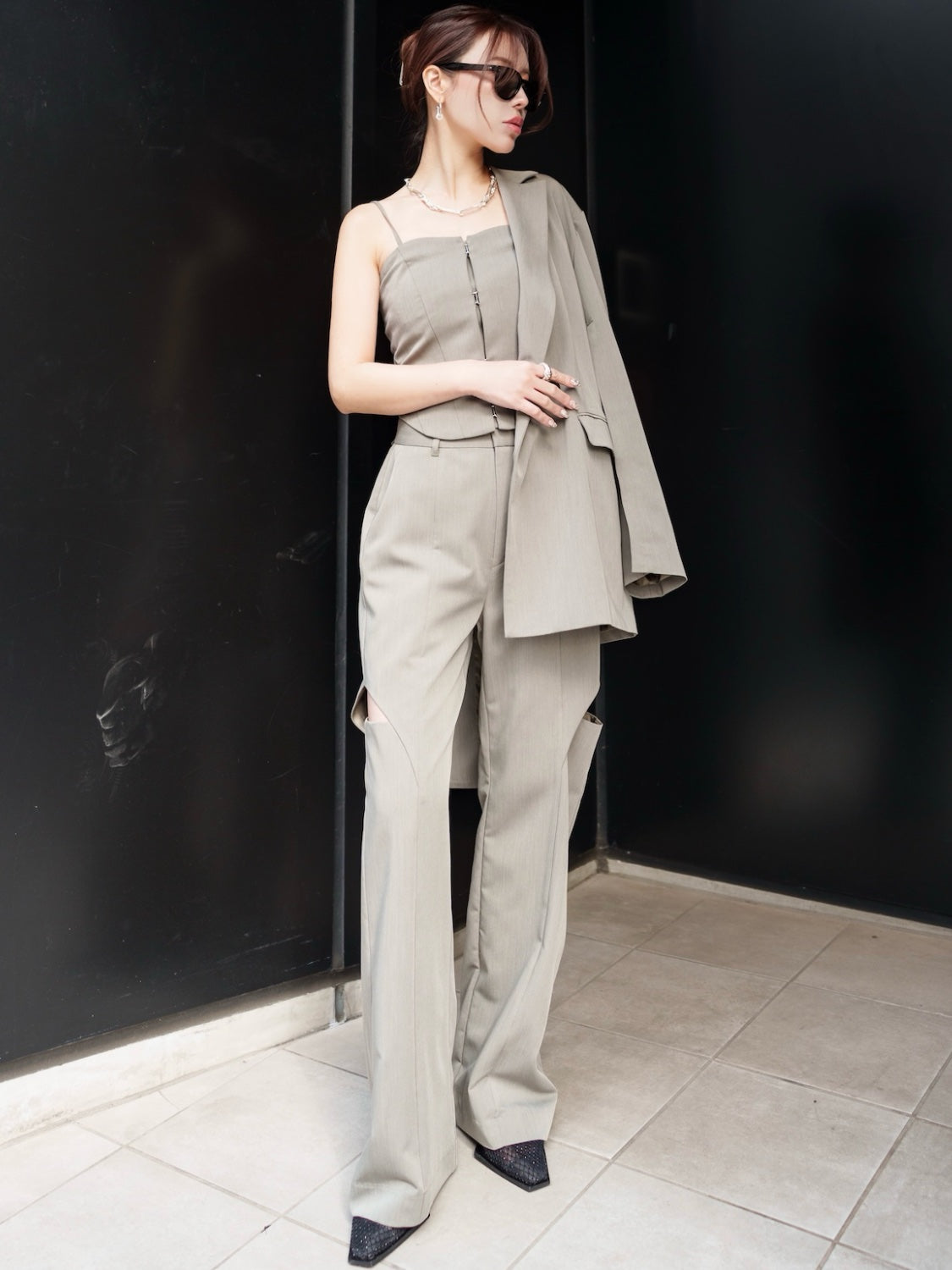 Side Hole Straight Slacks