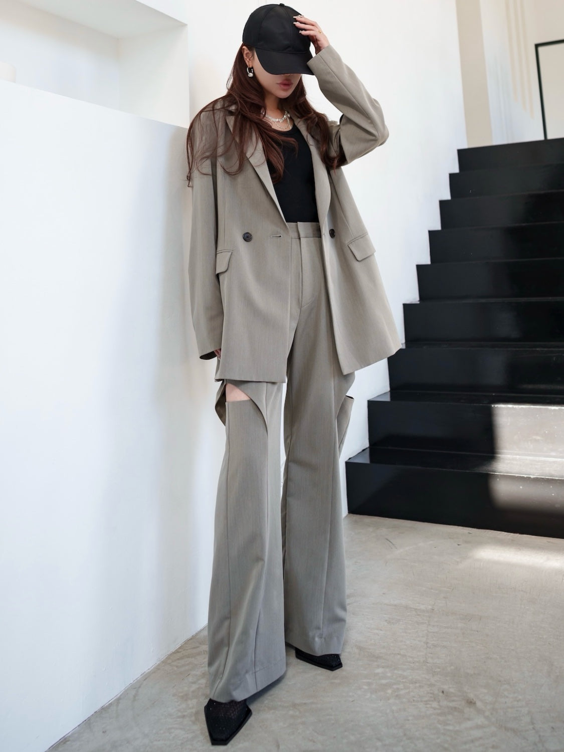 Side Hole Straight Slacks