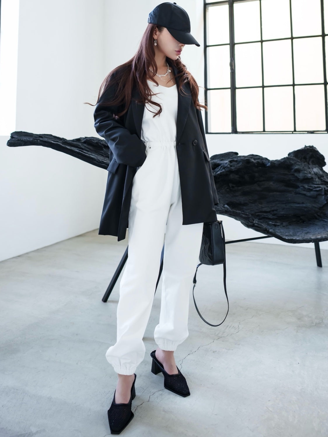MODEL:159cm<br>COLOR:ホワイト