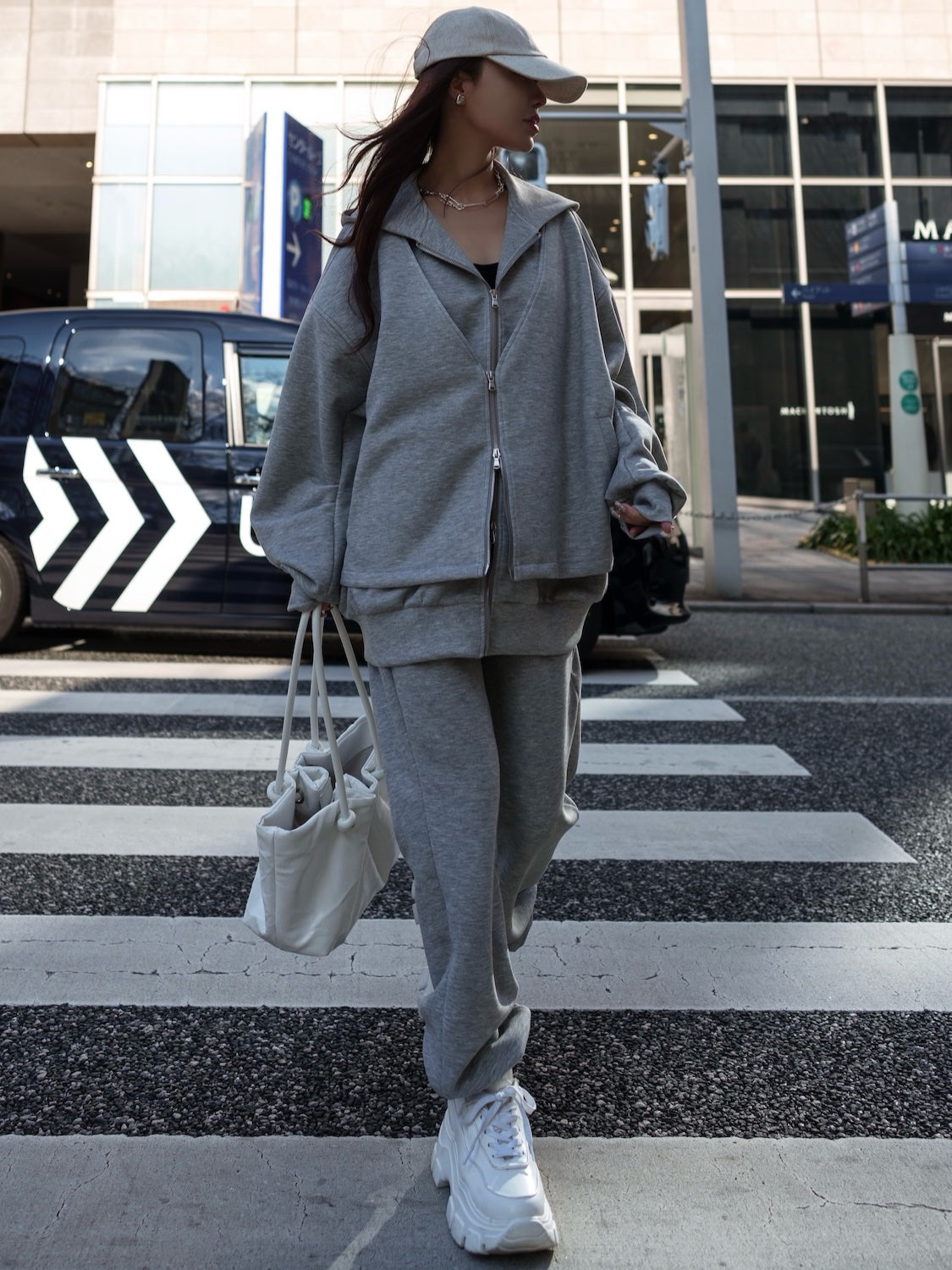 MODEL:159cm