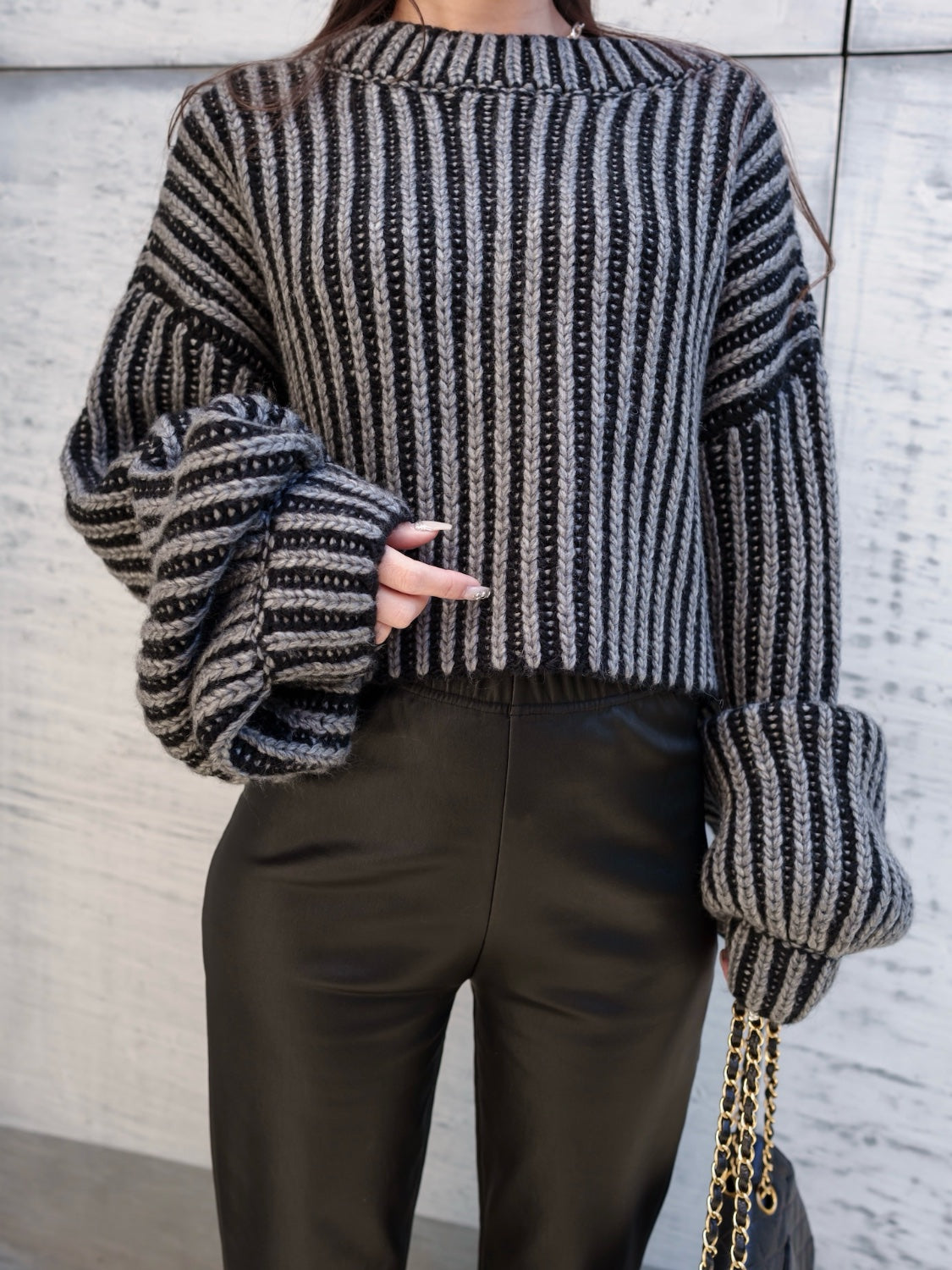 BLACK ストライプ クロップド Wool Knit