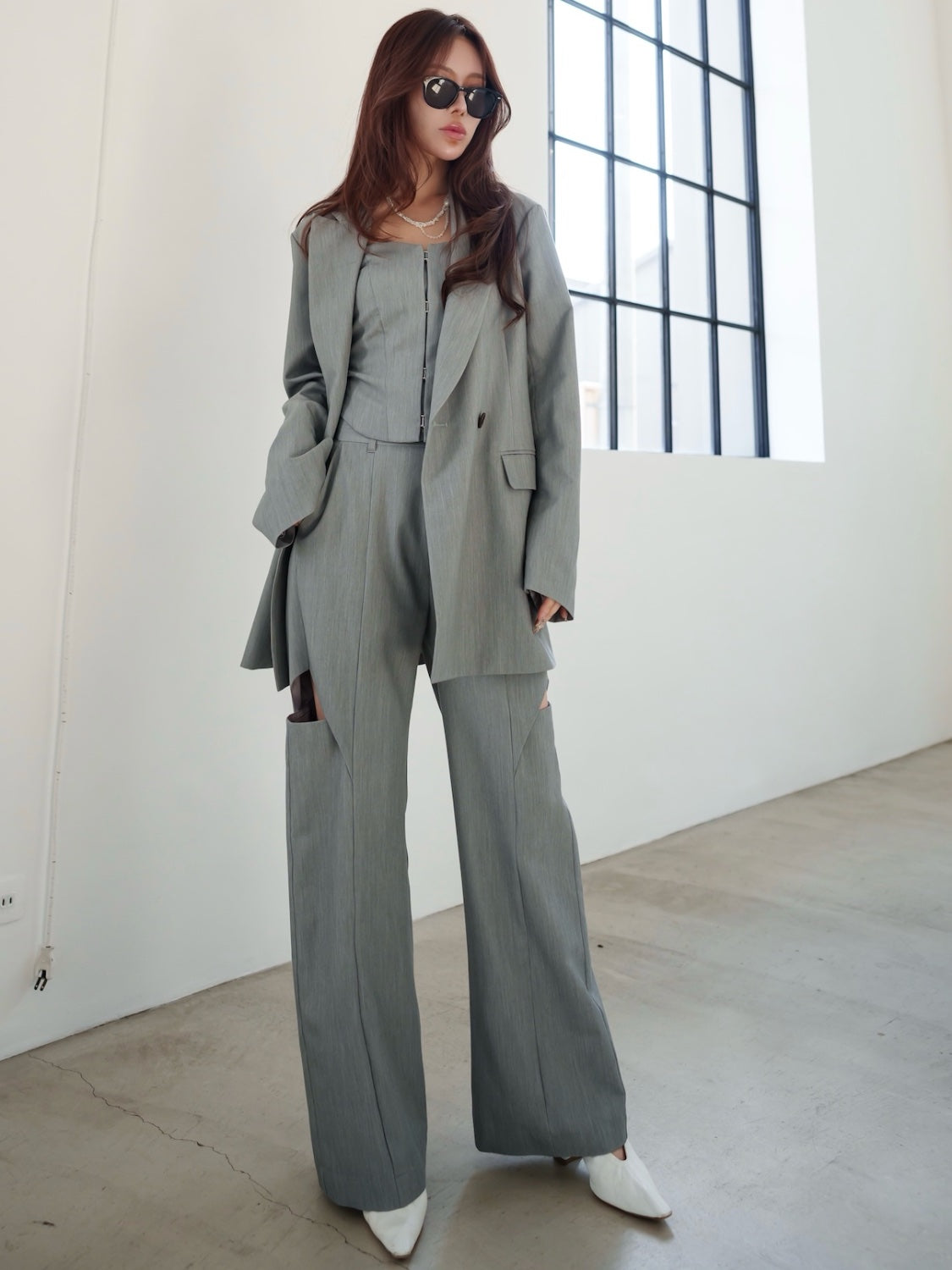 Side Hole Straight Slacks