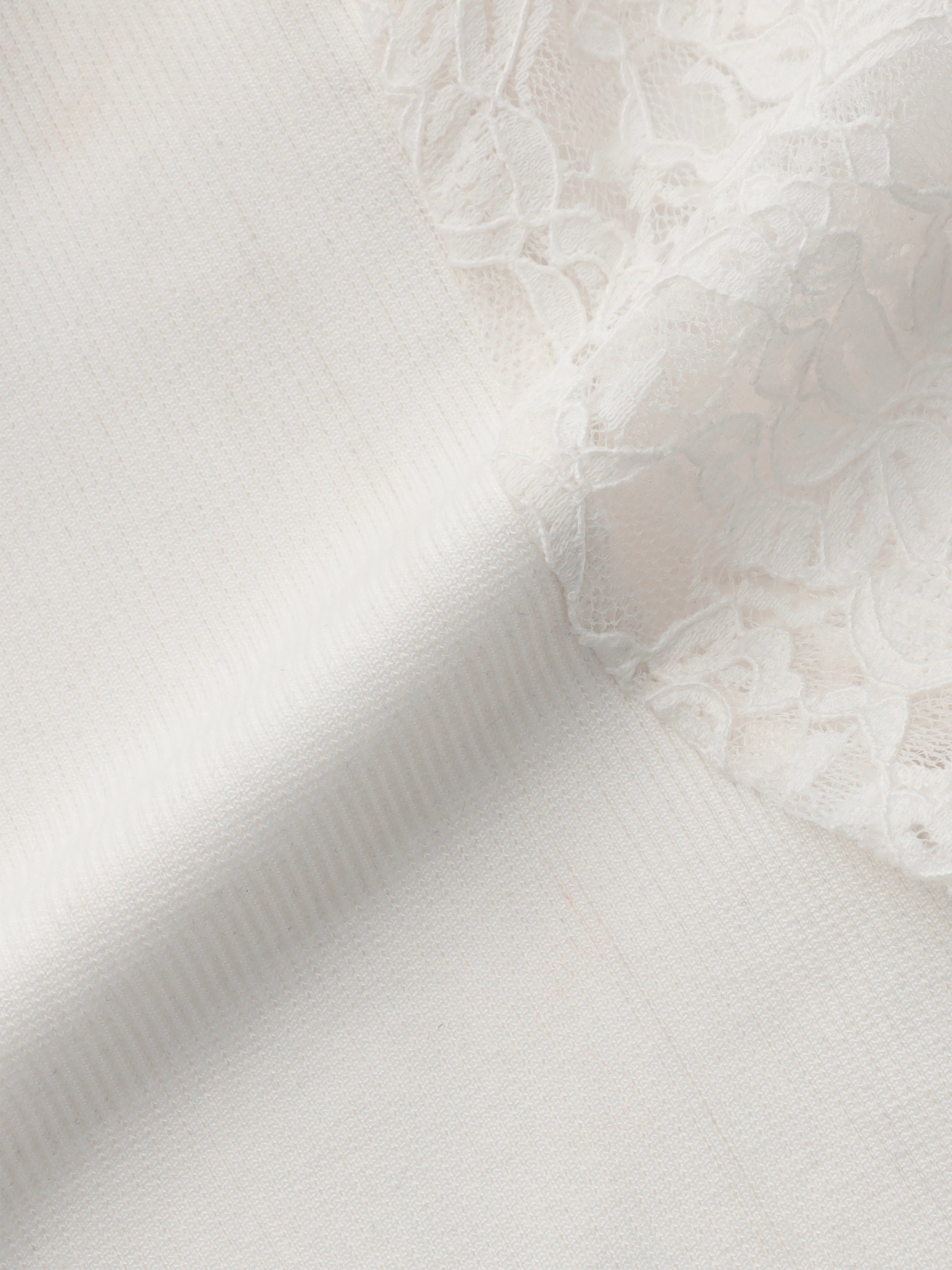 Switch Lace Stretch Long Sleeve