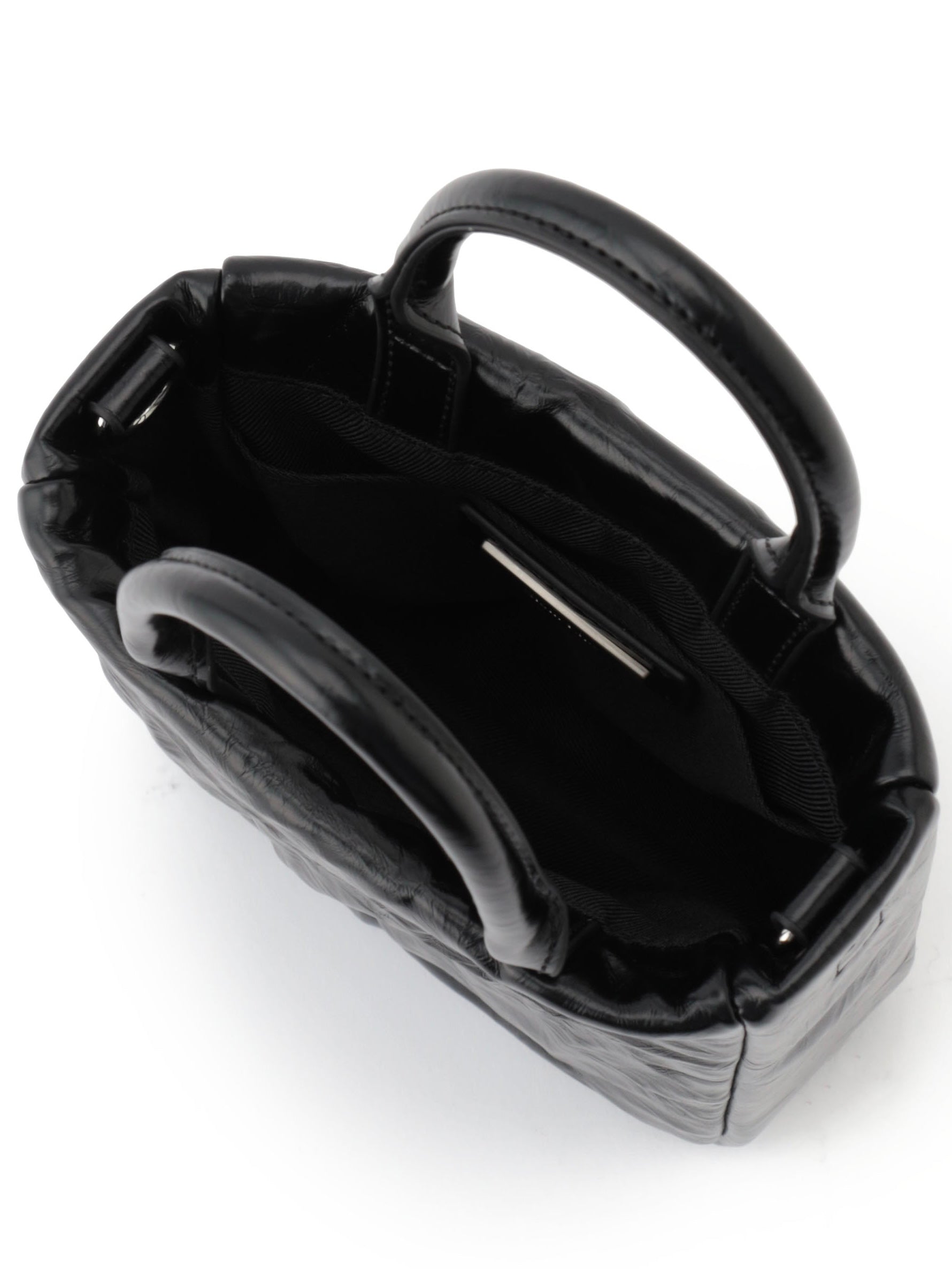 Crinkled leather Chain mini bag