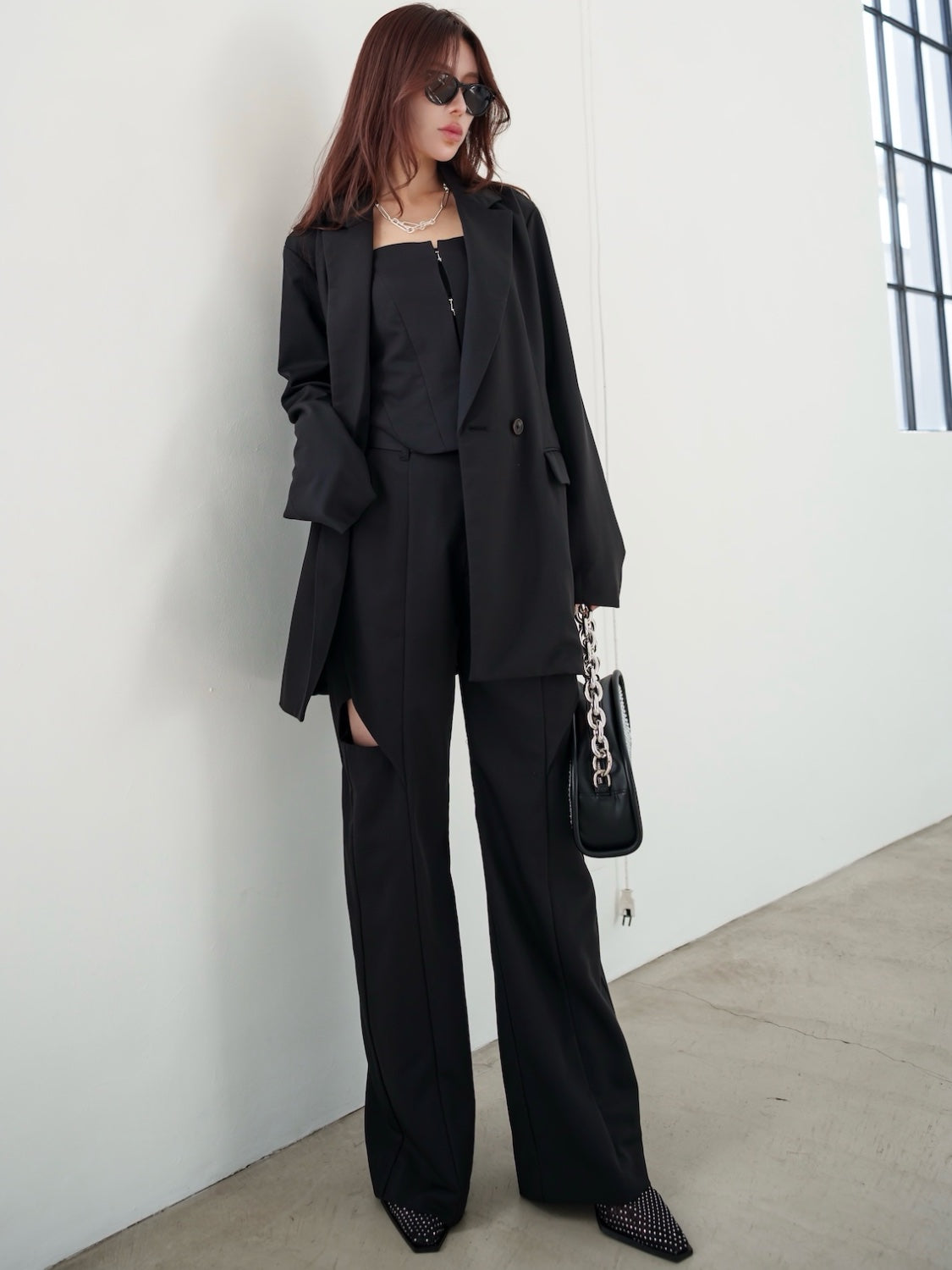 Side Hole Straight Slacks