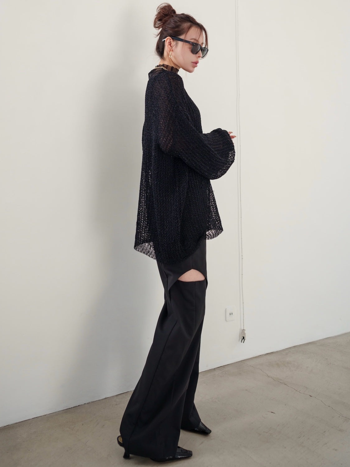 Side Hole Straight Slacks