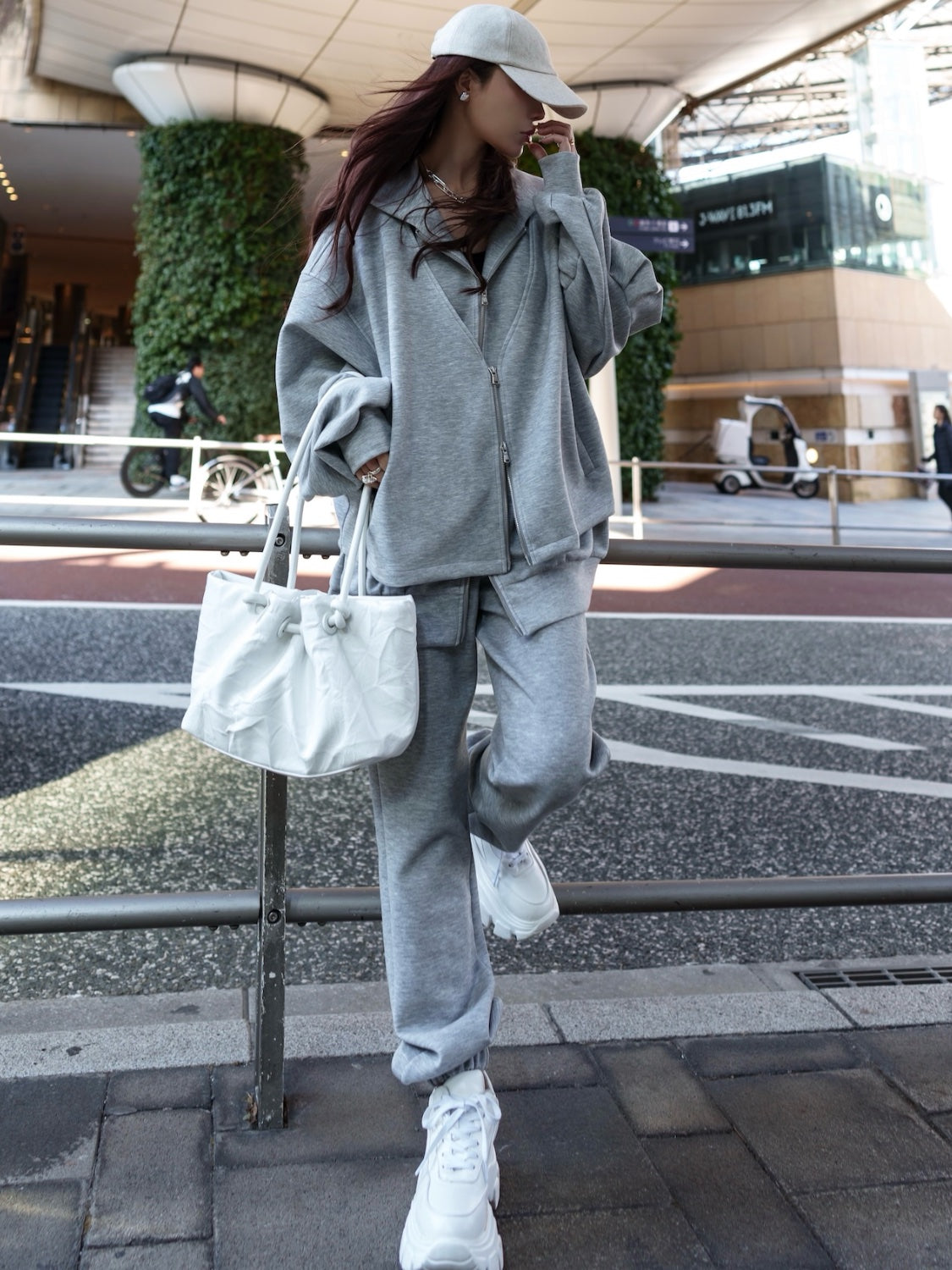 Knot crinkled leather tote