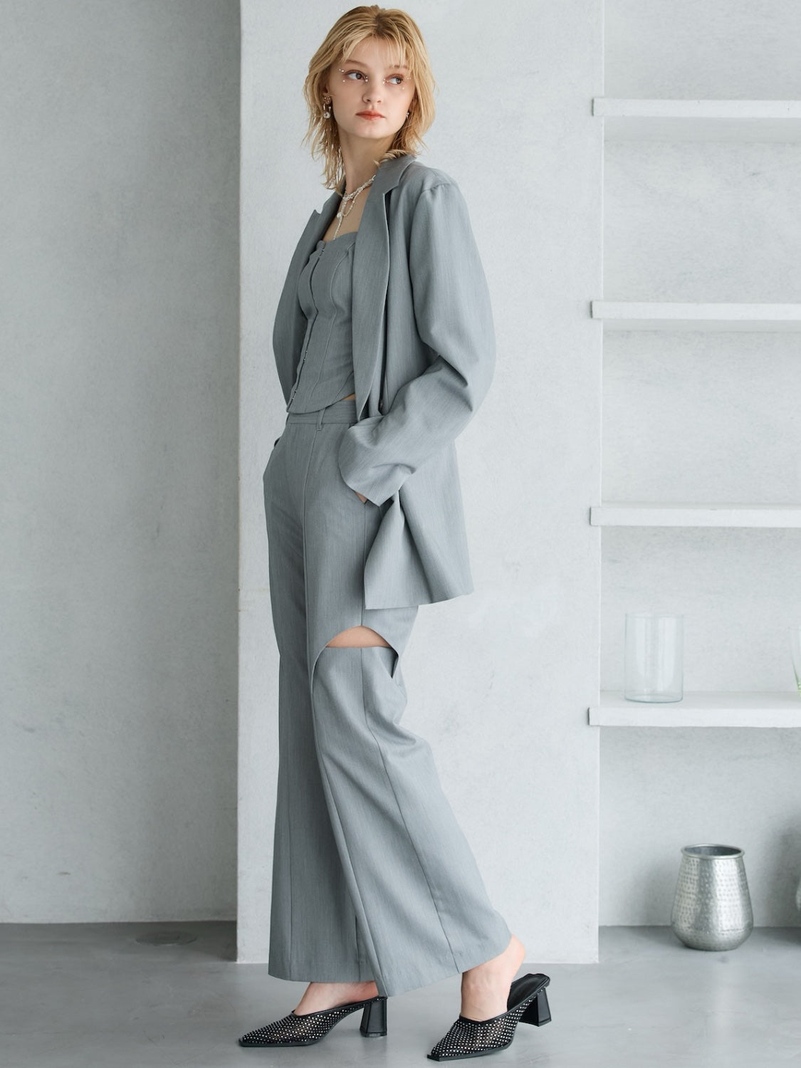 Side Hole Straight Slacks