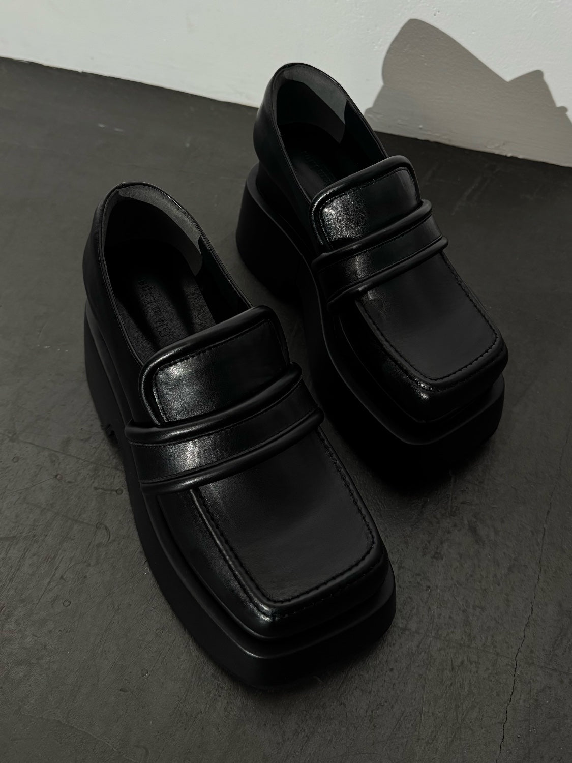 Volume ソール Loafer