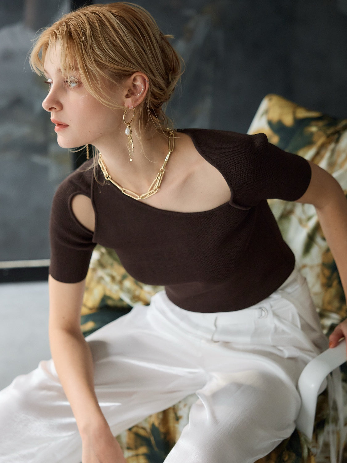 Asymmetrical short-sleeve knit