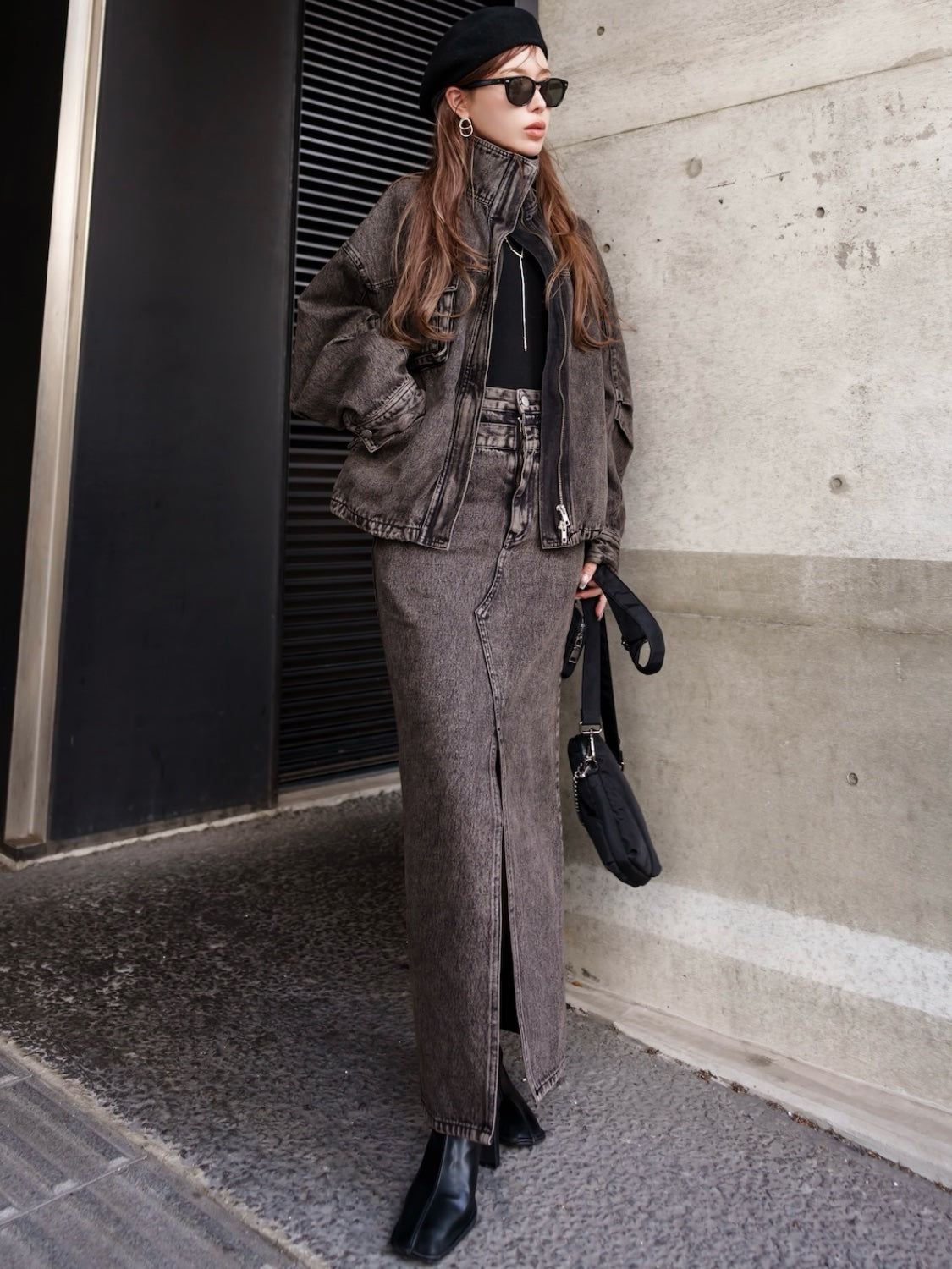 MODEL:159cm<br>COLOR:シルバー×ゴールド