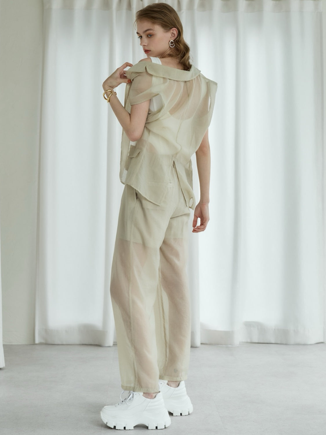 Sheer tuck wide pants