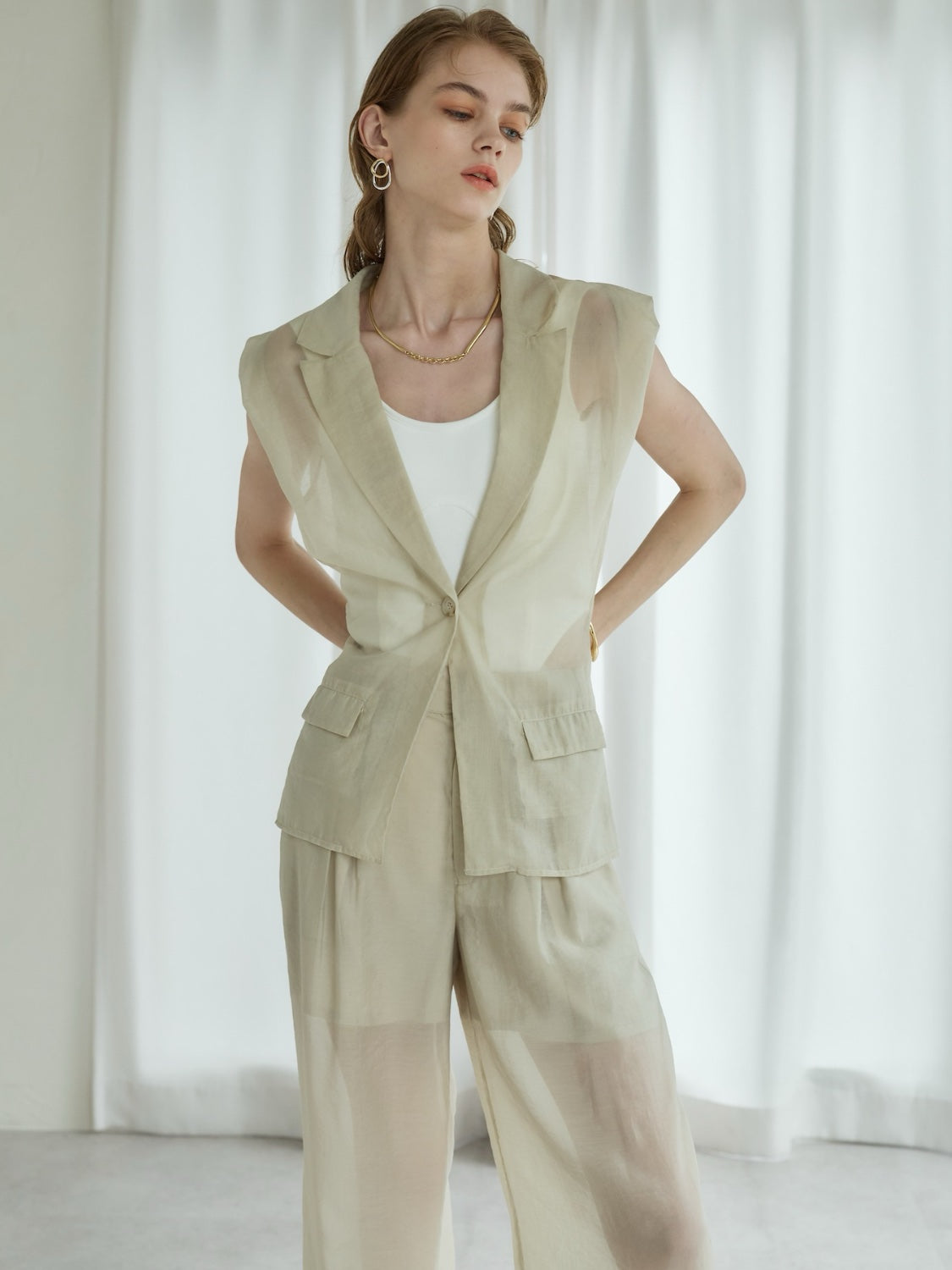 COLOR:ライトベージュ