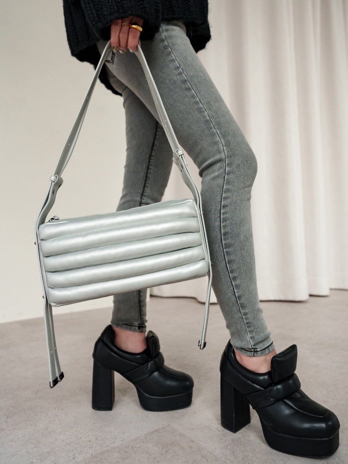 Quilted leather shoulder bag