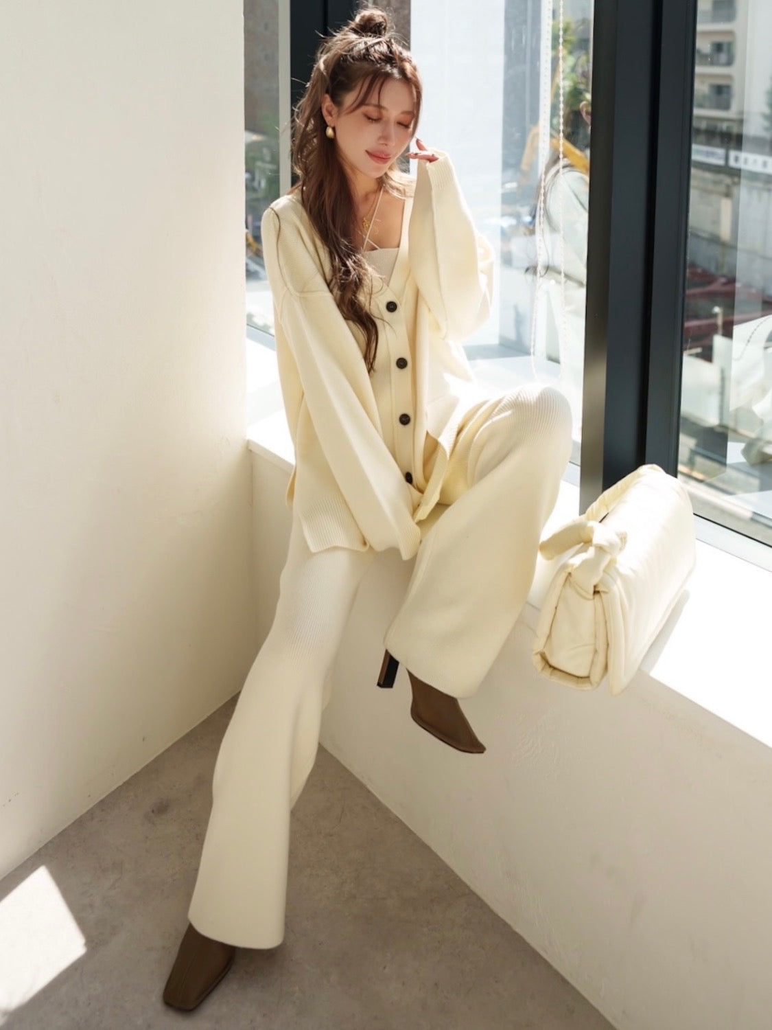 MODEL:159cm<br>COLOR:クリーム
