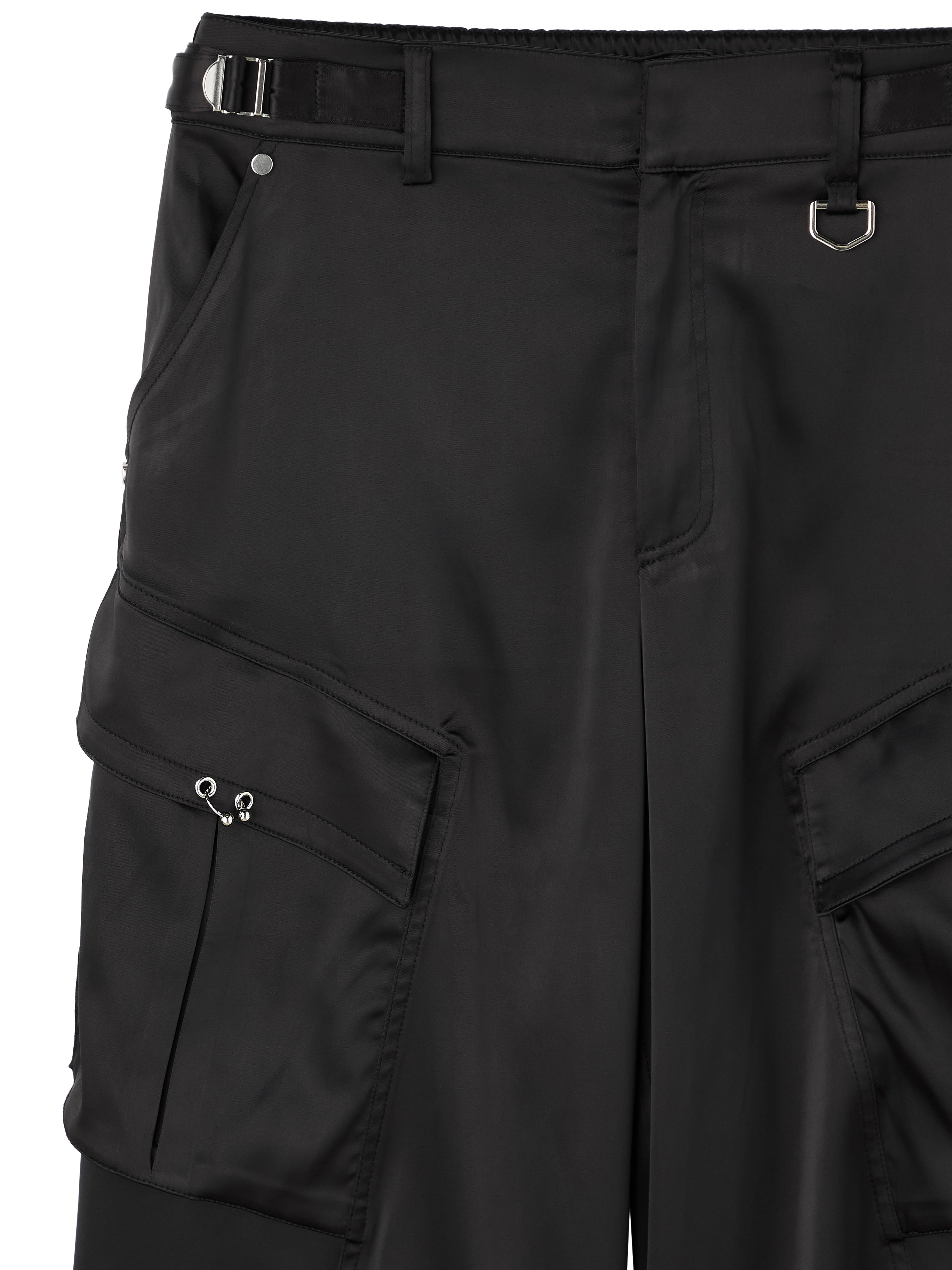 ピアスポケット Satin カーゴパンツ