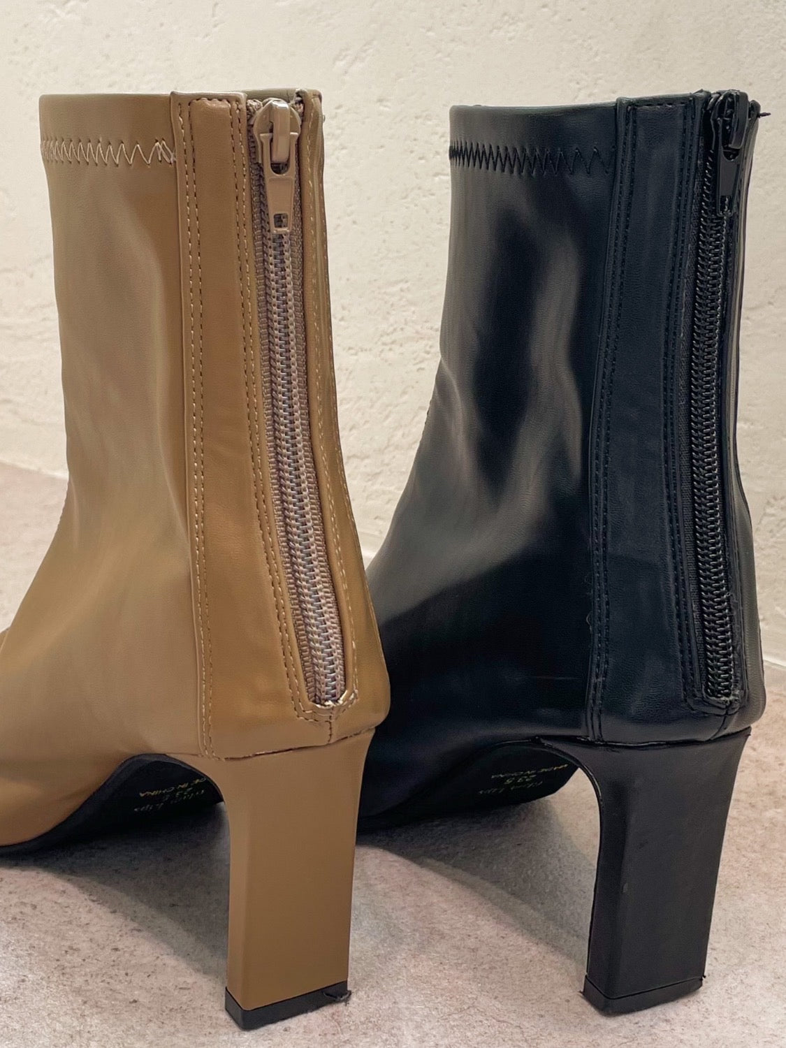 Eco-leather スクエア ショートブーツ