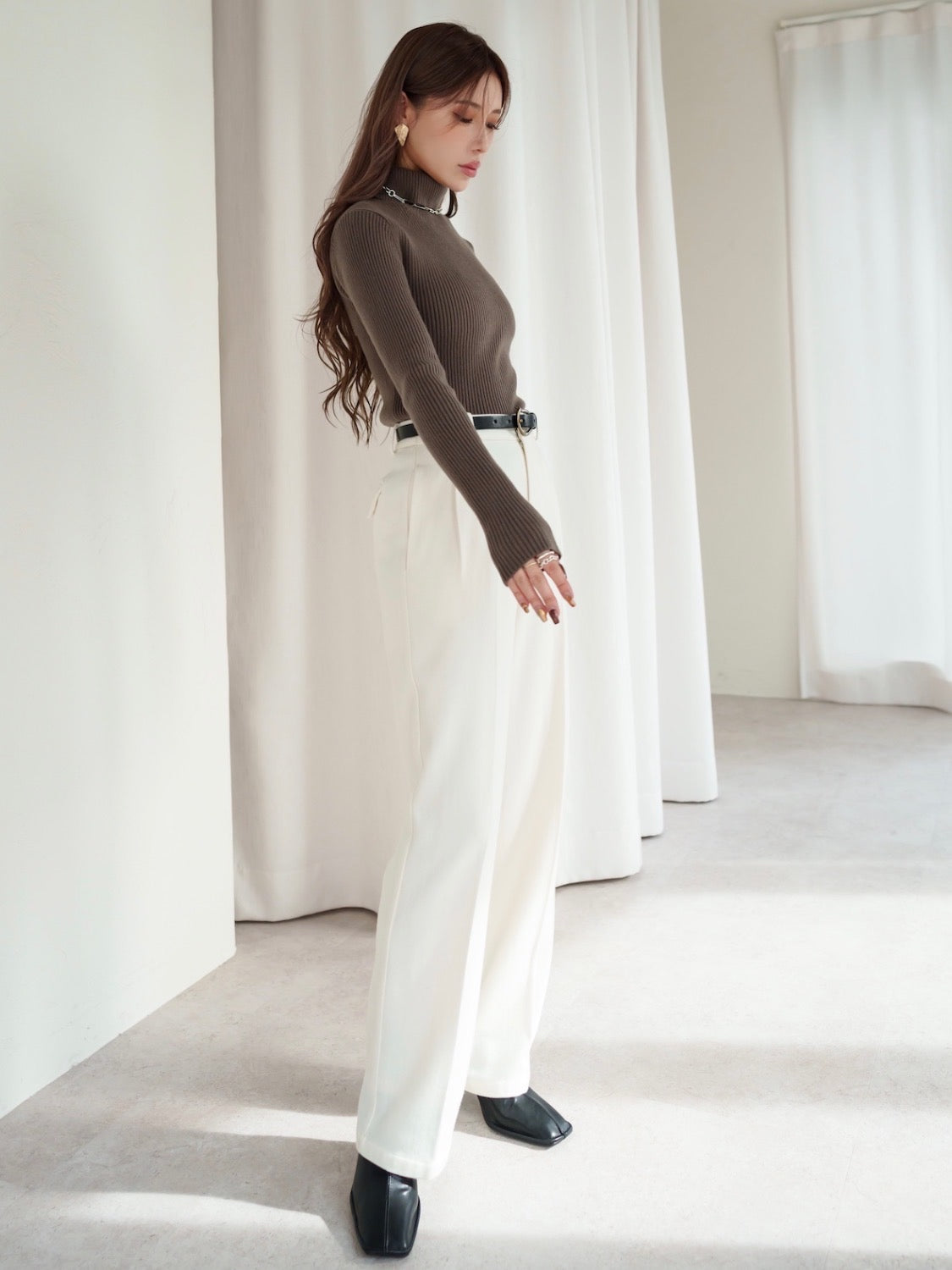 MODEL:159cm<br>COLOR:モカ
