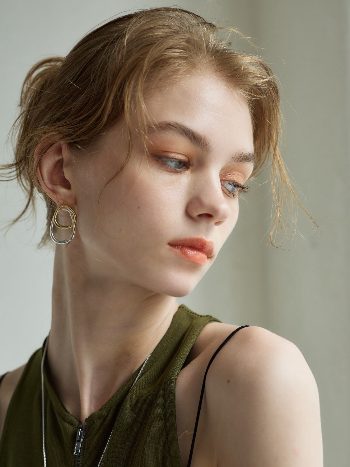 Combination color Double-hoop earrings
