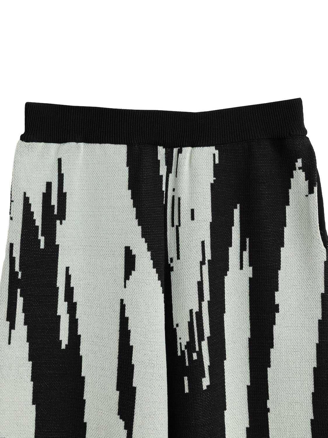 Pixel design knit pants