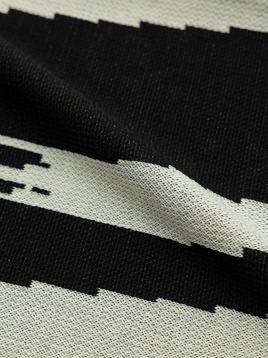 Pixel design knit pants