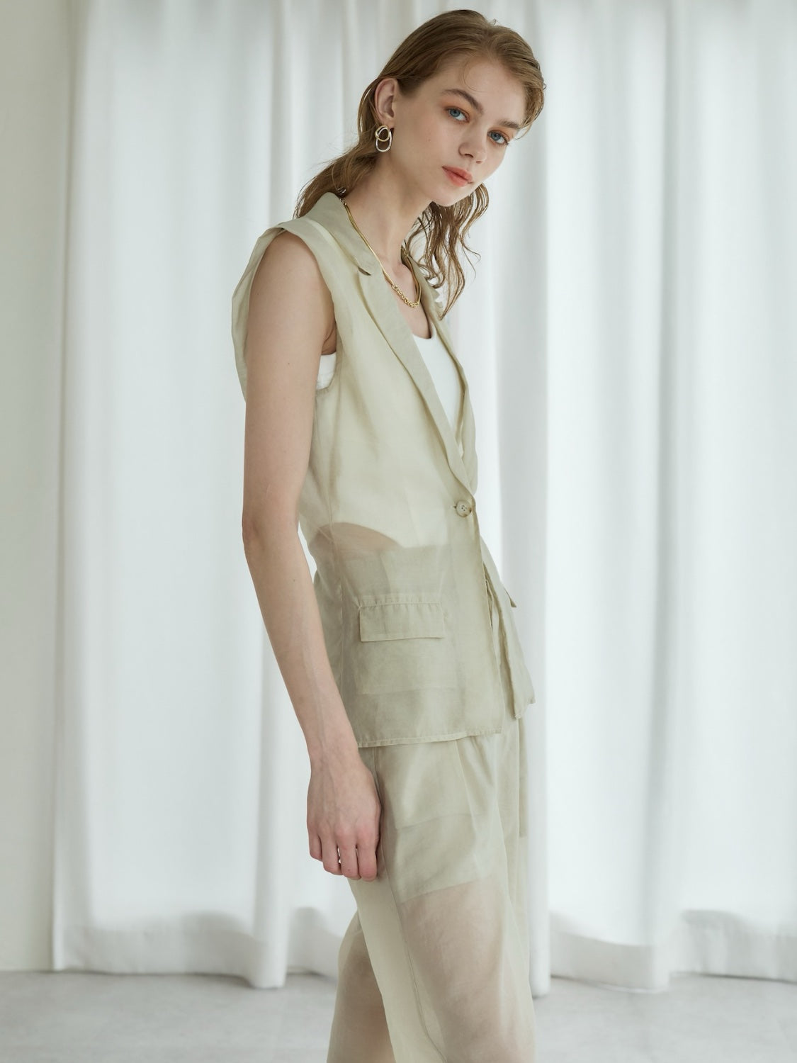 Sheer tuck shoulder vest