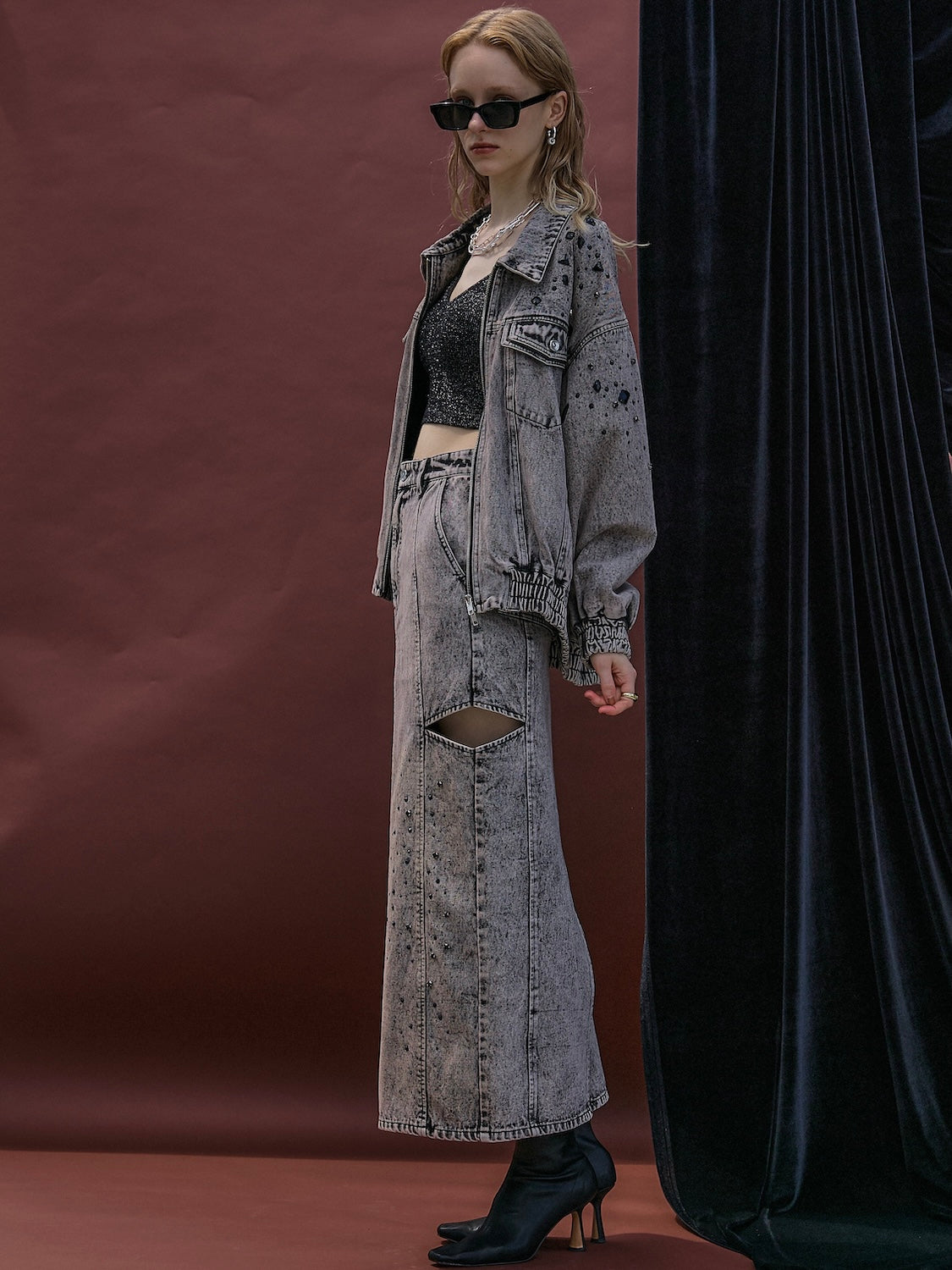 MODEL:174cm<br>COLOR:ブラック