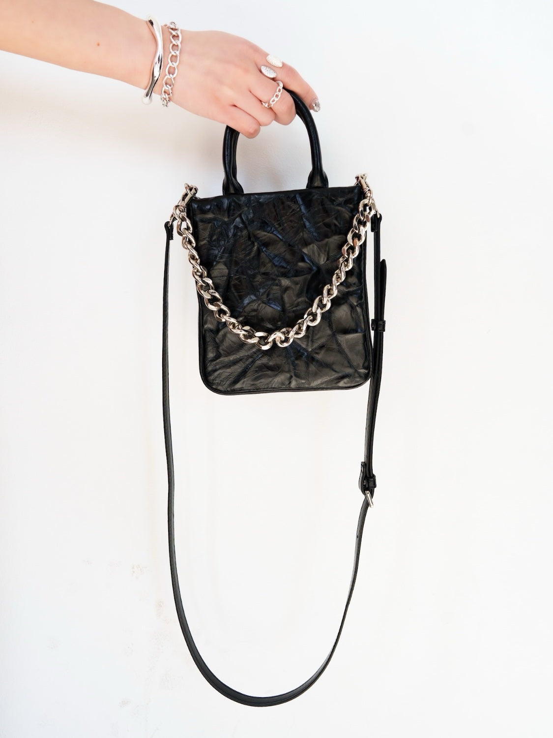 Crinkled leather Chain mini bag