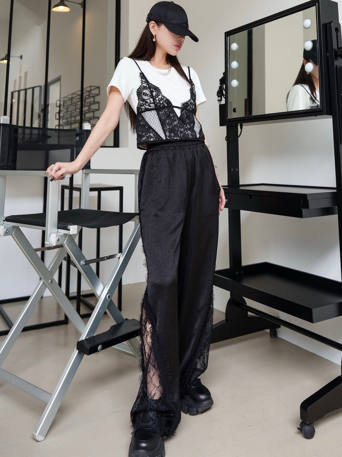 MODEL:159cm<br>COLOR:ホワイト