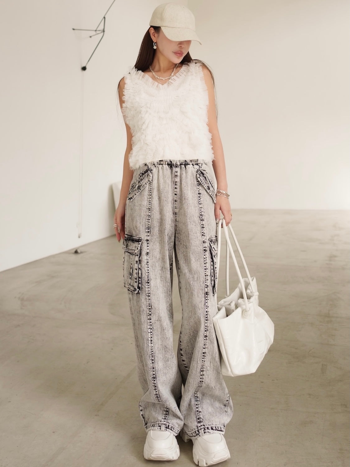 MODEL:159cm<br>COLOR:ライトグレー