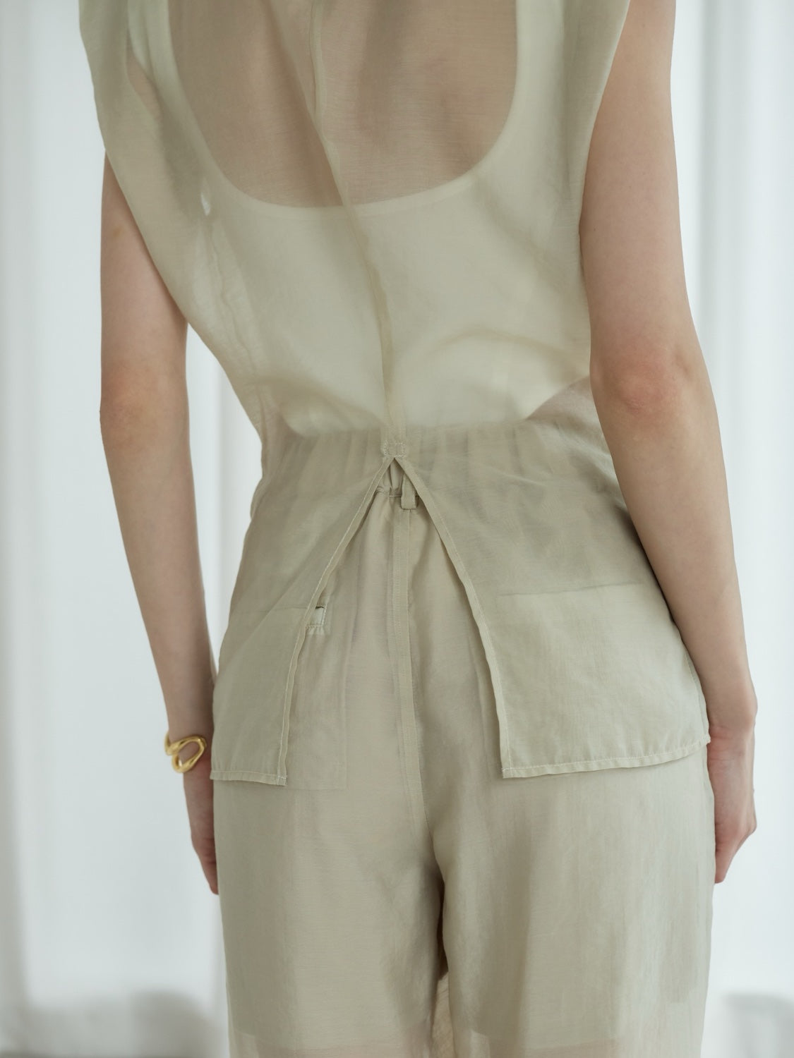 Sheer tuck shoulder vest