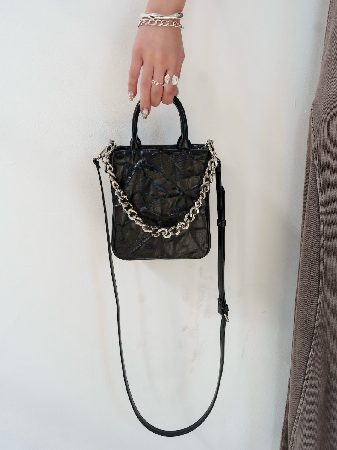 Crinkled leather Chain mini bag