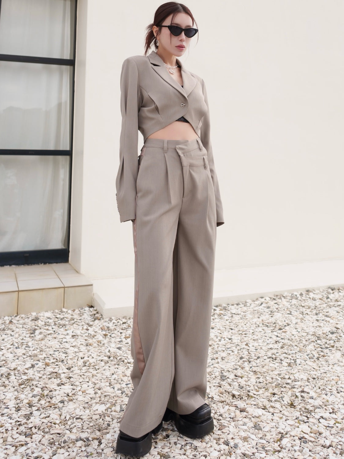 MODEL:159cm