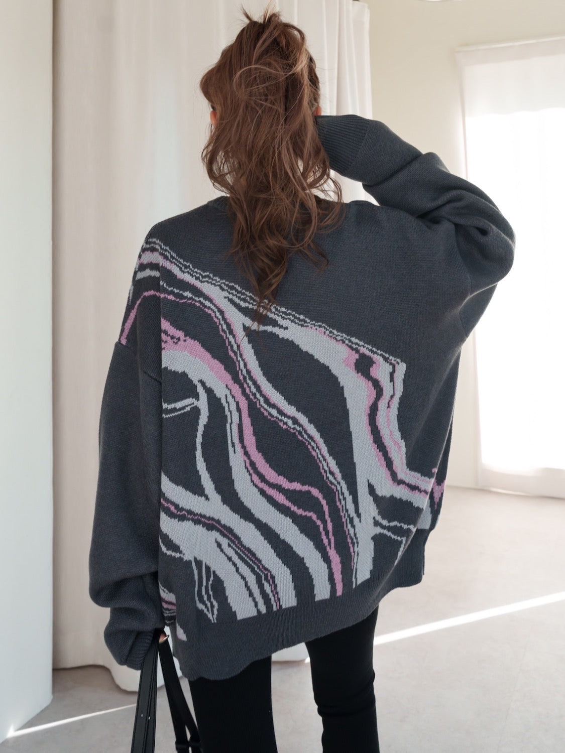 Marble Long-sleeve Pullover
