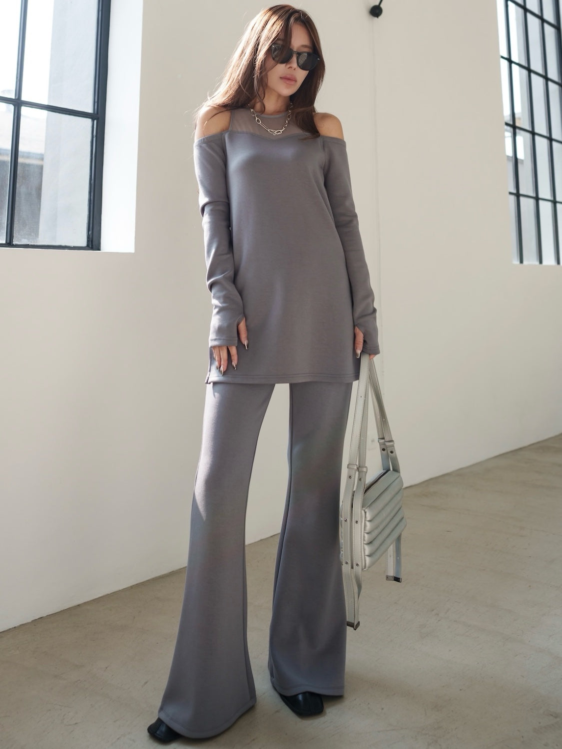 MODEL:159cm<br>COLOR:グレー