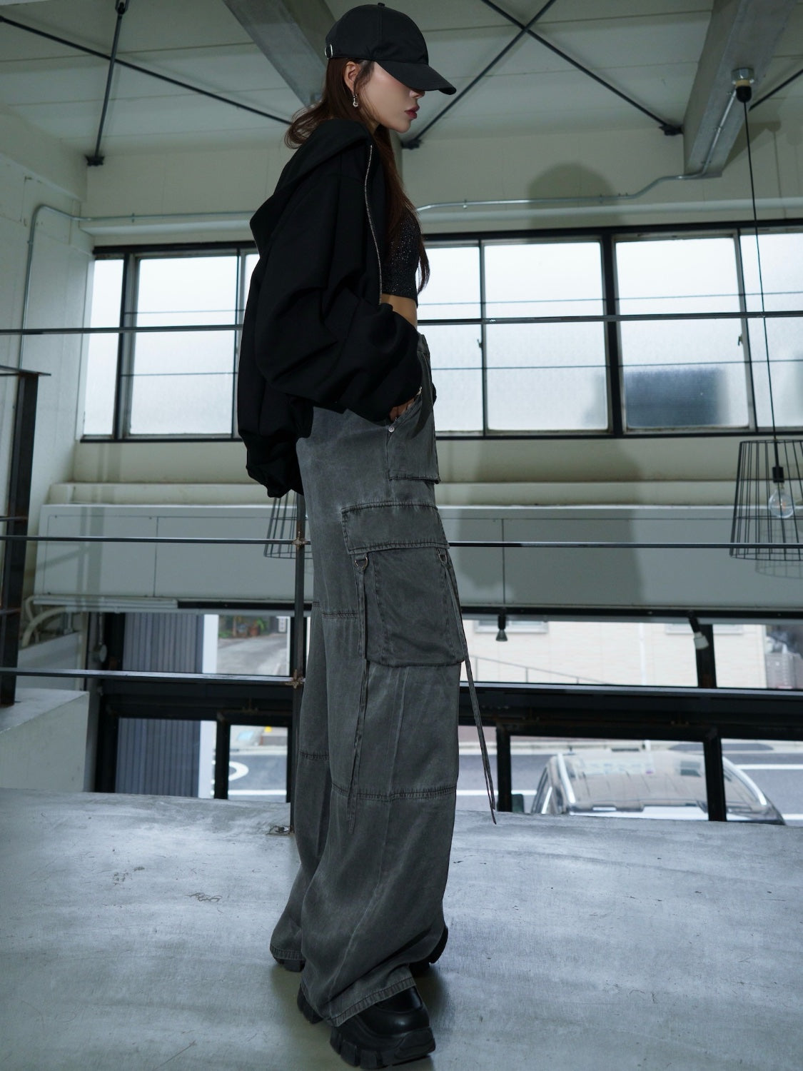 ルーズフィット Washed カーゴパンツ