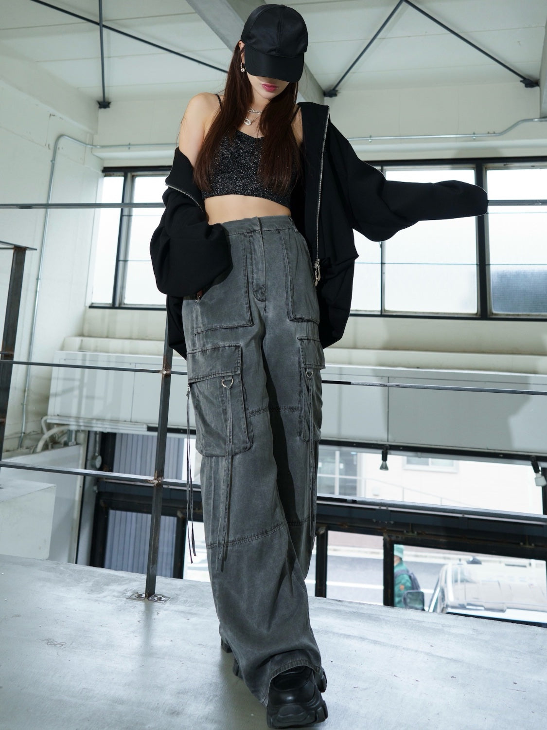 COLOR:ブラック<br>MODEL:159cm