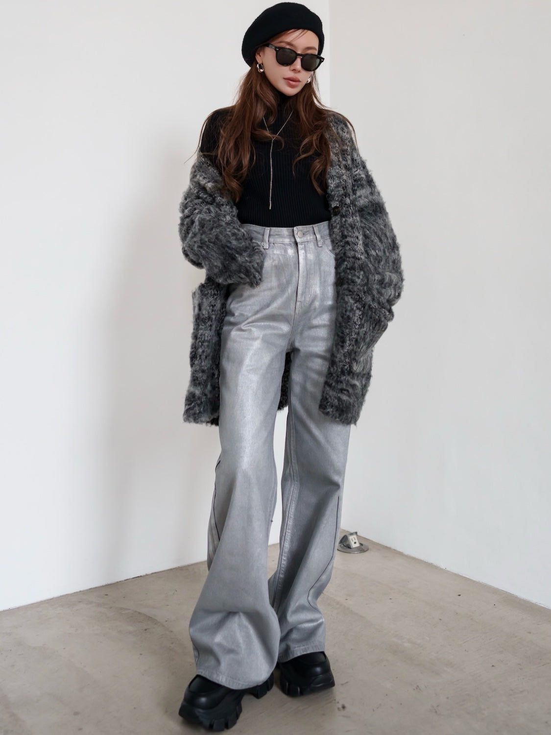 MODEL:159cm<br>COLOR:チャコールMIX