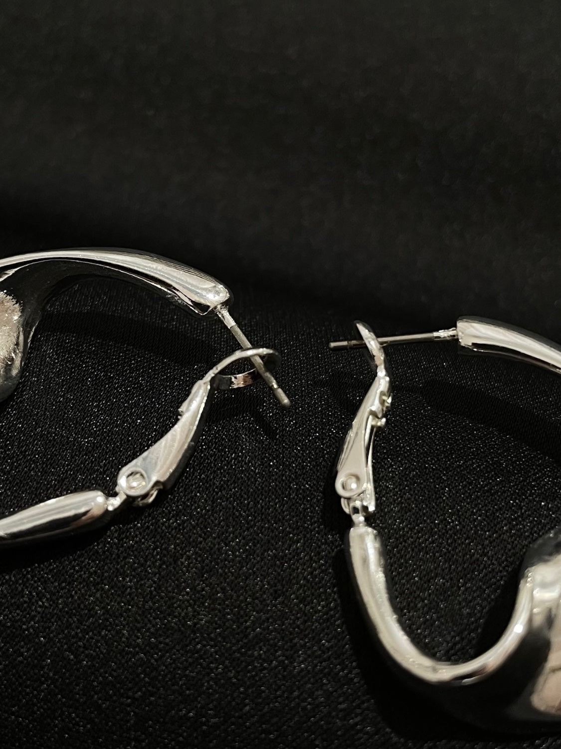 ウェーブ Hoop ピアス