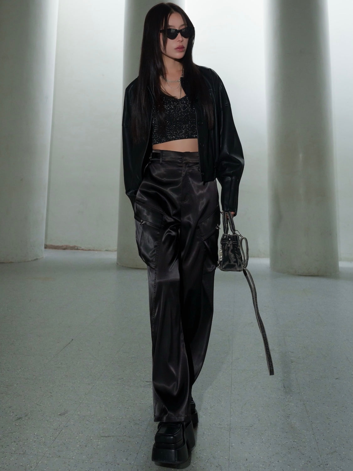 ピアスポケット Satin カーゴパンツ