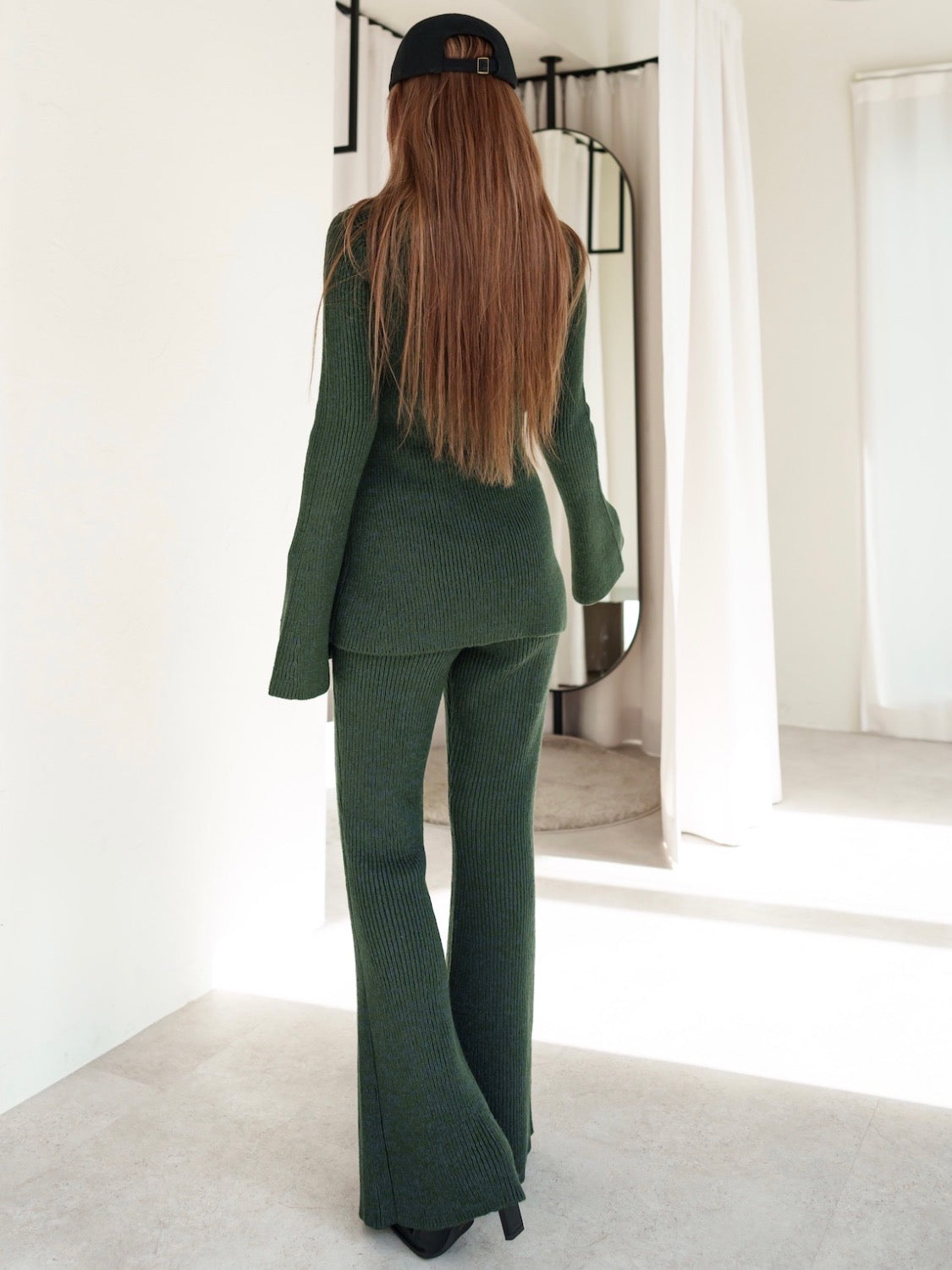 Design Neck Knit Set Up