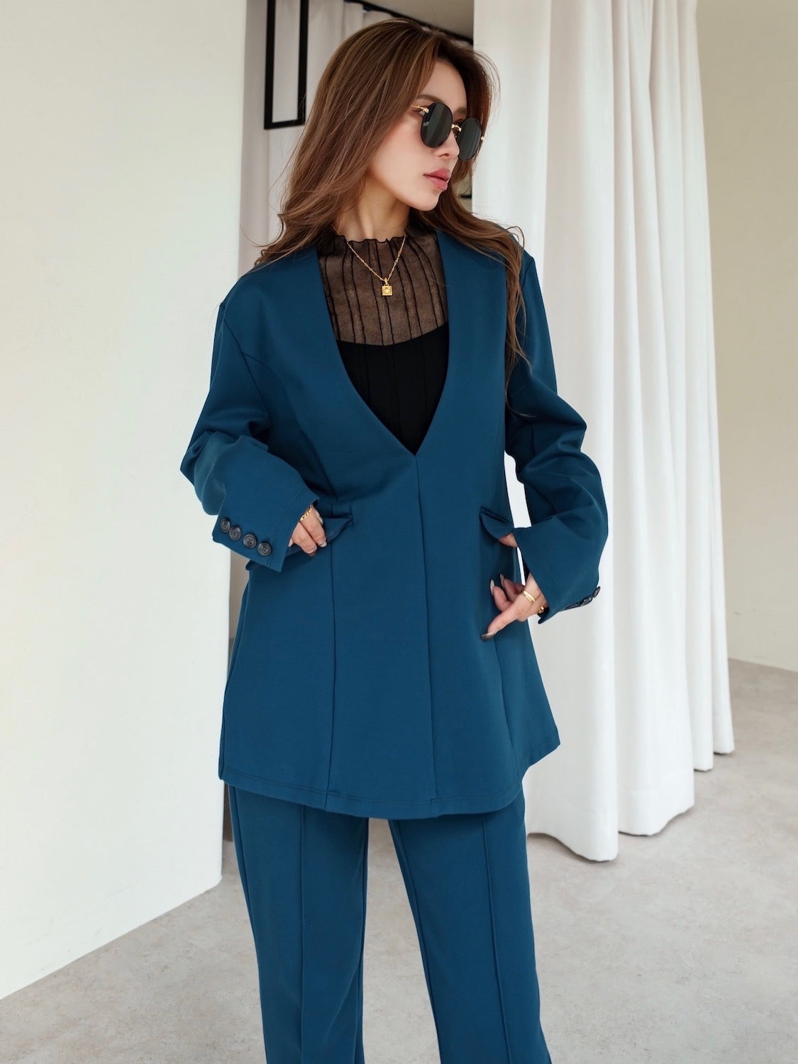 V-neck smooth set-up