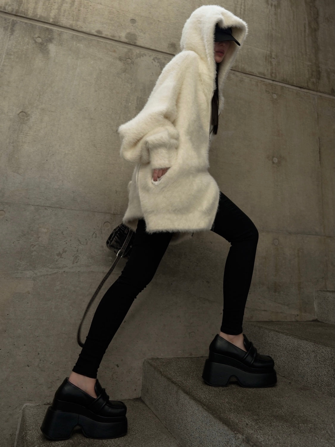 MODEL:159cm<br>COLOR:ホワイト
